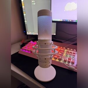 HyperX White Microphone